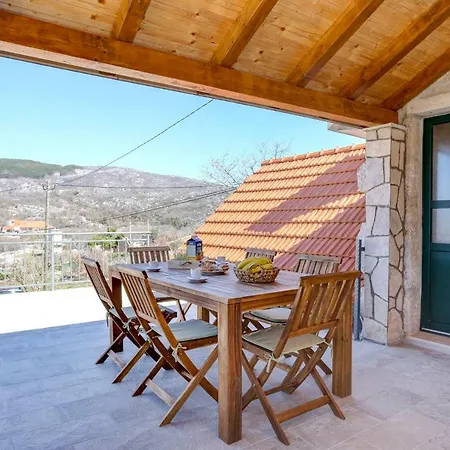 Rustic Stone House Bajeli With Jacuzzi Zagvozd