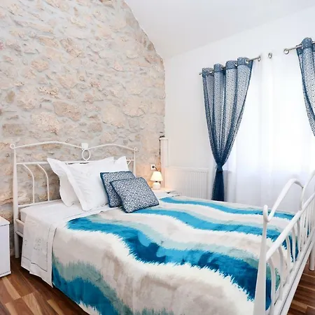 Rustic Stone House Bajeli With Jacuzzi