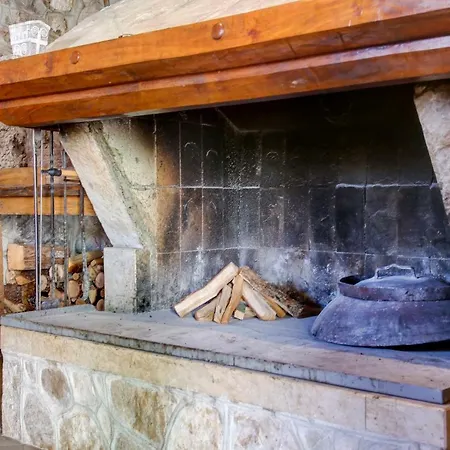 Rustic Stone House Bajeli With Jacuzzi 4* Zagvozd