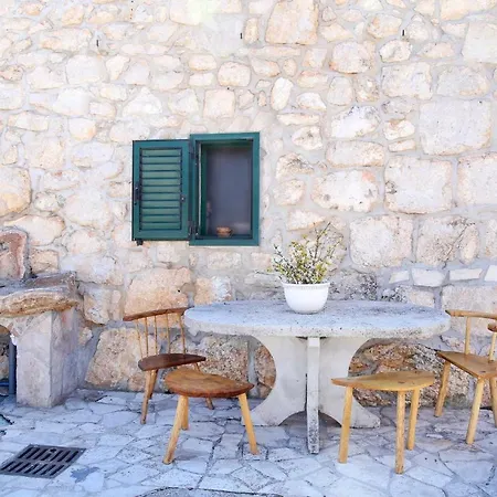 Rustic Stone House Bajeli With Jacuzzi